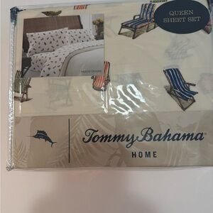 Tommy Bahama Queen Size Sheet Set with Blue and Red Beach Chair Print